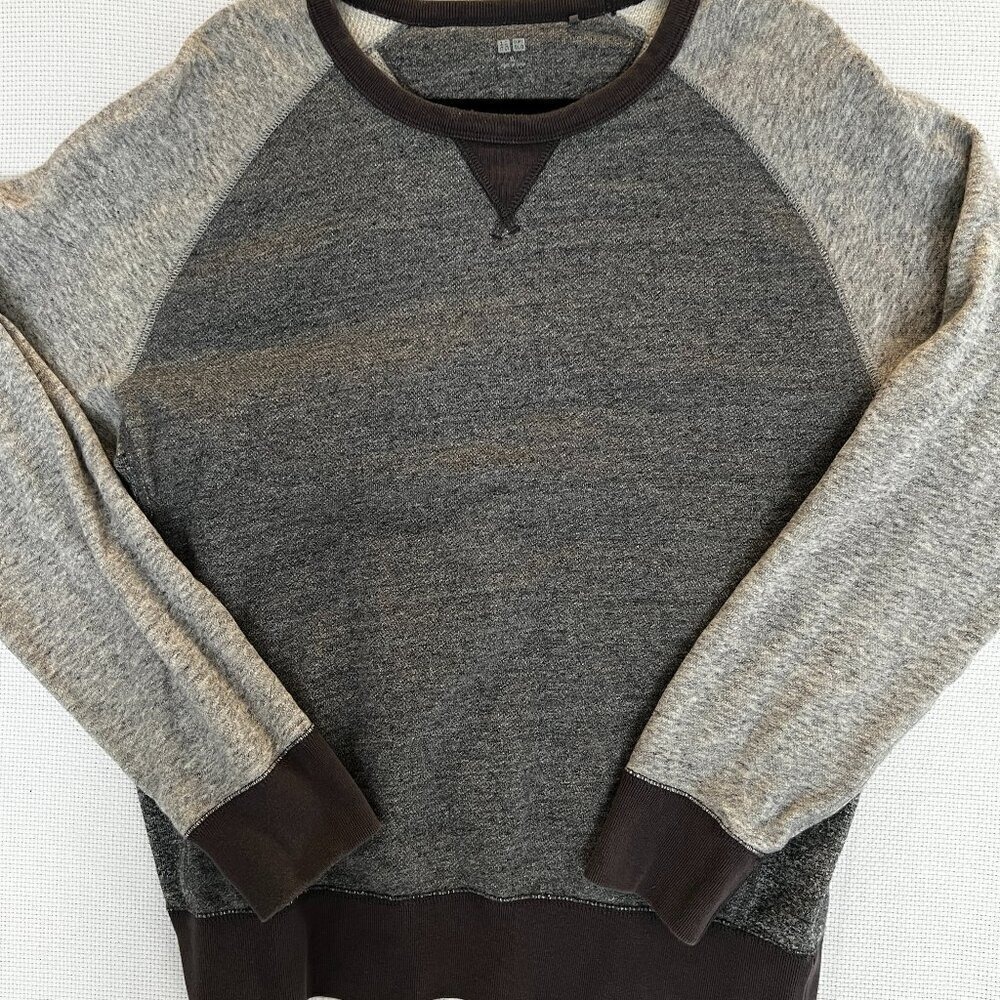 Uniqlo Mens XL Raglan Sweatshirt Grey Charcoal Two Tone Cotton Pullover